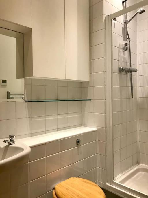 Quiet Kensington Flat Ideal For Central London Exterior foto